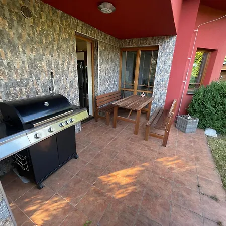 Spacious 3 1 90m2 With Terrace And Garden Apartman